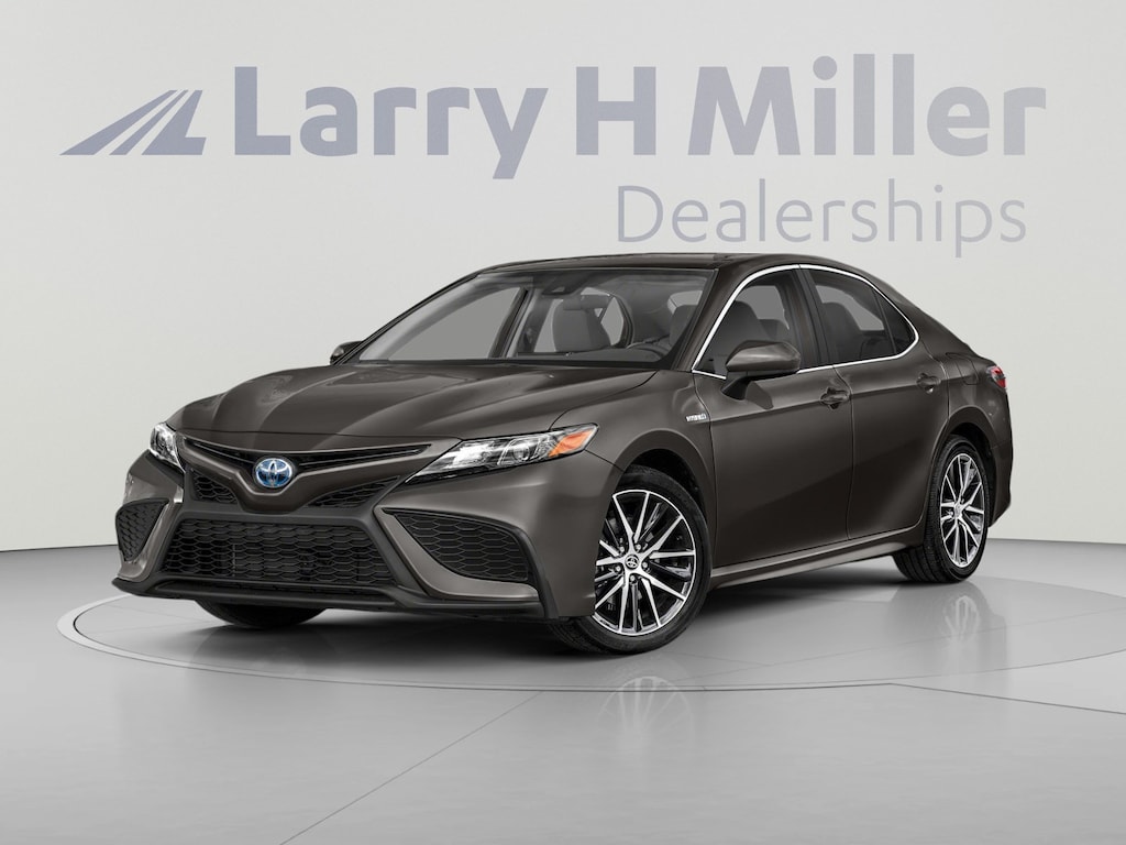 Used 2022 Toyota Camry SE Sedan