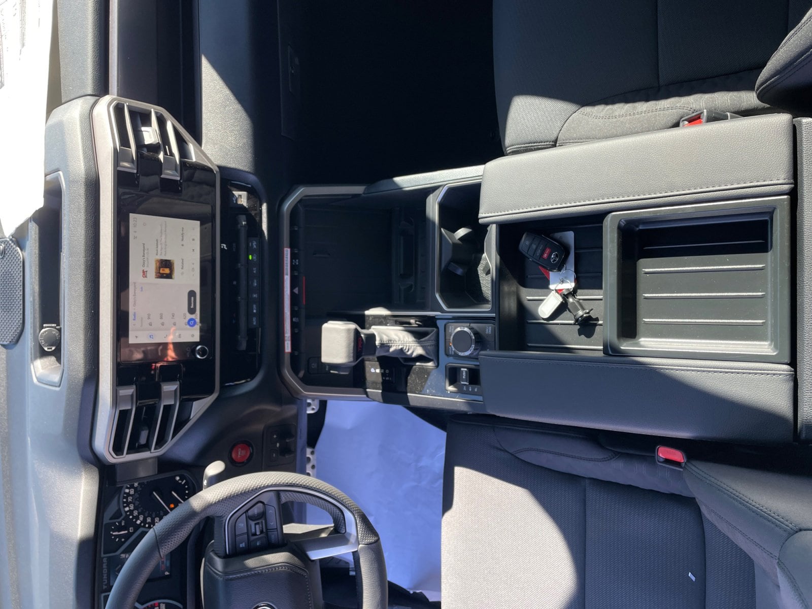 2026 Toyota Tundra SR5 - Photo 16
