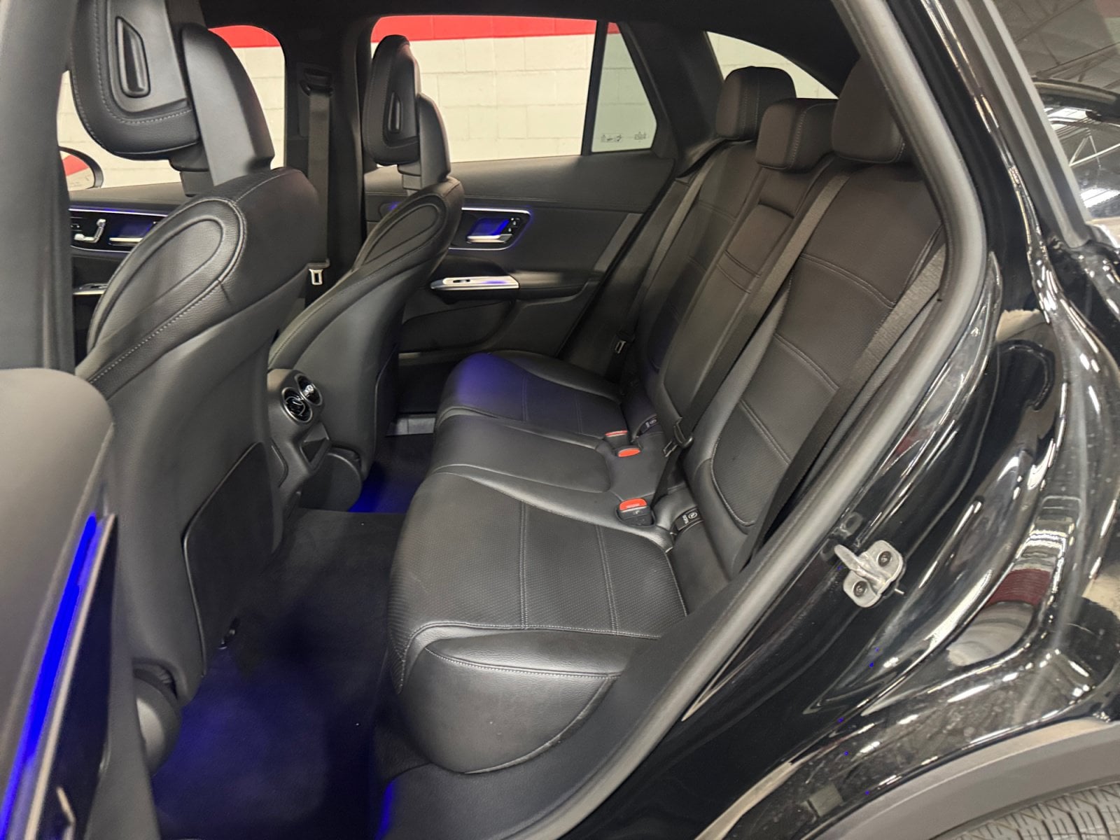 2025 Mercedes-Benz GLC Base - Photo 17