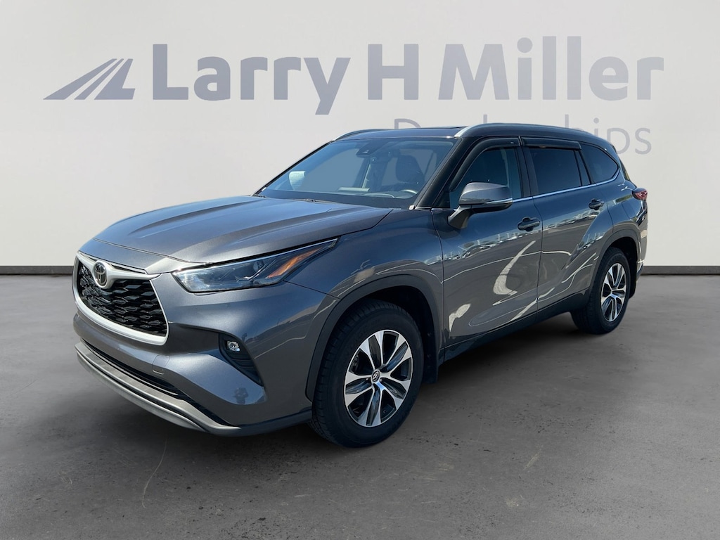 Used 2023 Toyota Highlander XLE SUV