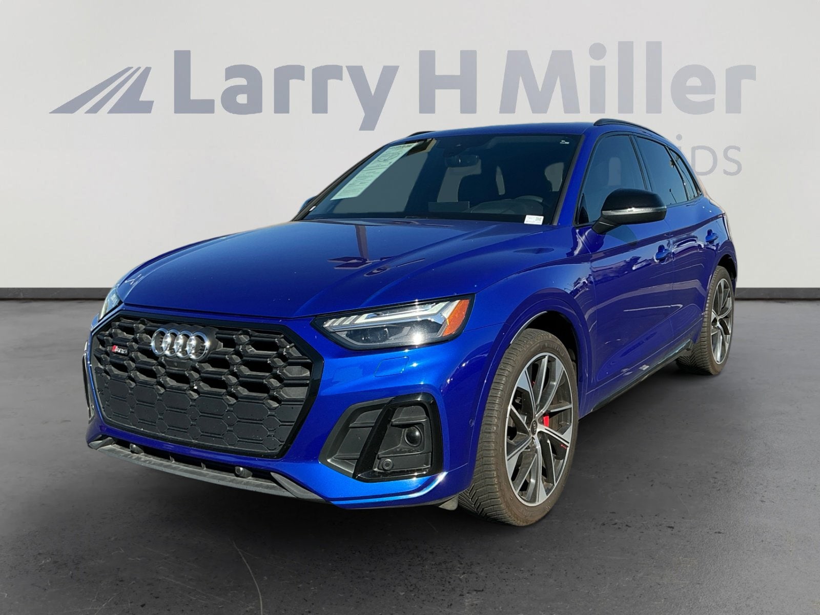 2023 Audi SQ5 Prestige's photo