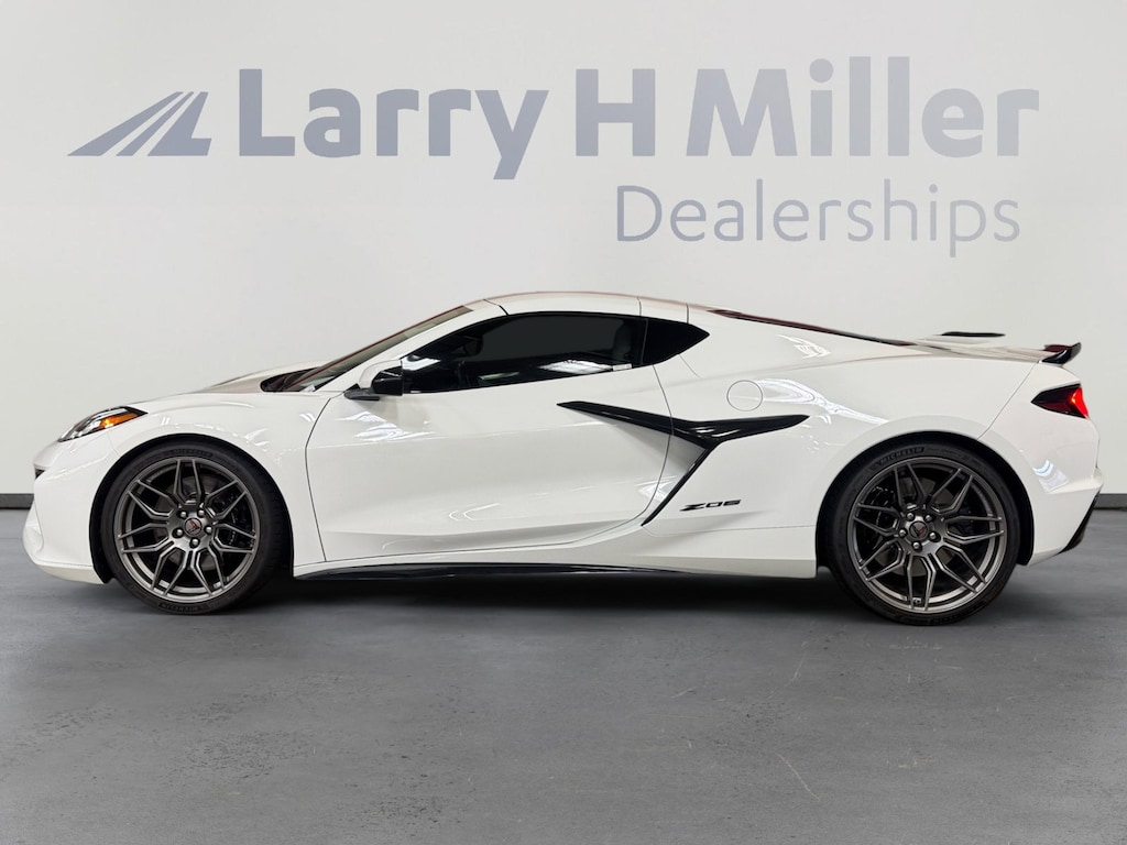 Used 2024 Chevrolet Corvette Z06 w/2LZ Coupe