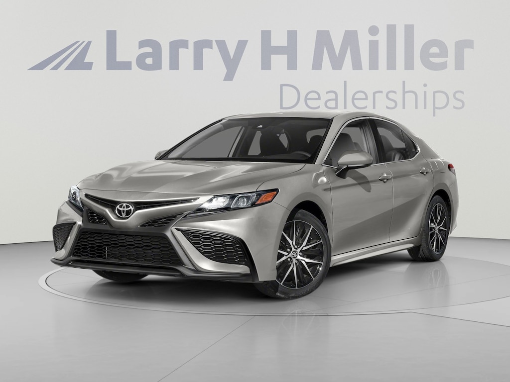 Used 2022 Toyota Camry SE Sedan