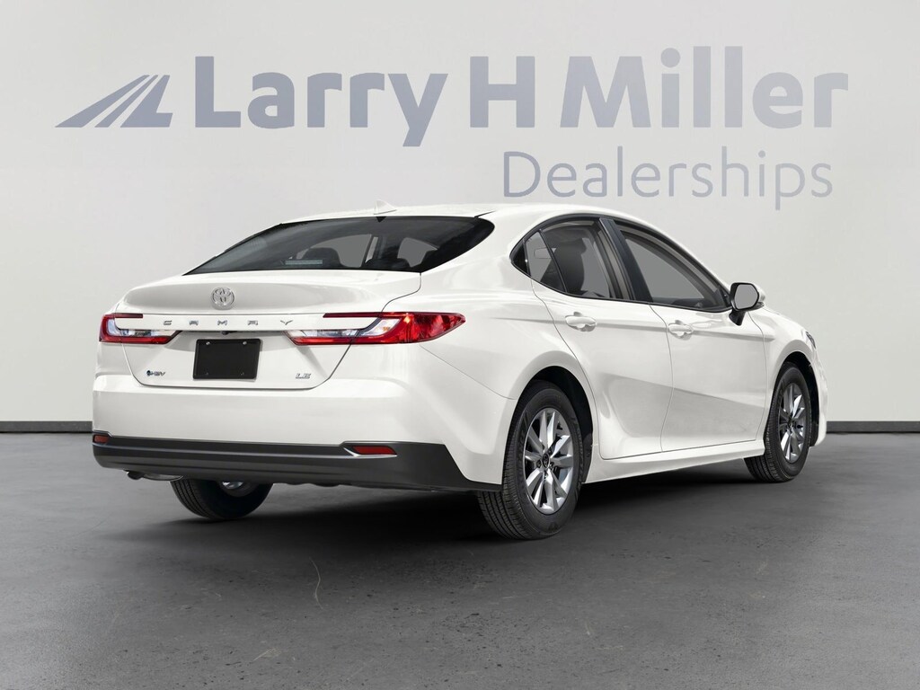 Used 2025 Toyota Camry SE Sedan