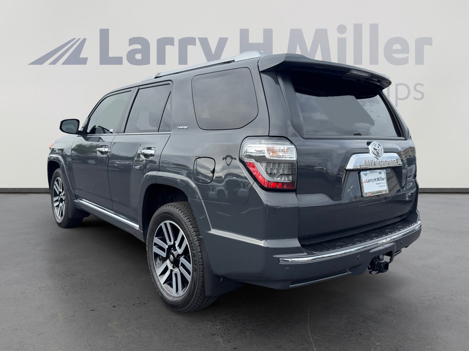 2024 Toyota 4Runner Limited photo 2