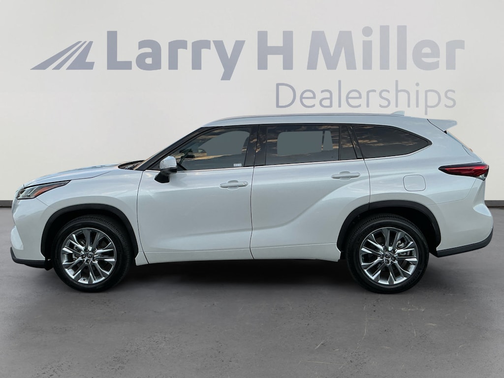 Certified 2022 Toyota Highlander Limited SUV