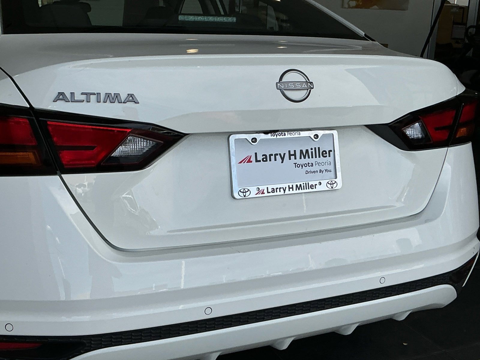 2025 Nissan Altima SV - Photo 25