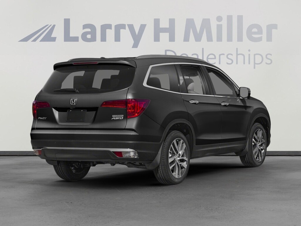 Used 2018 Honda Pilot Touring AWD SUV