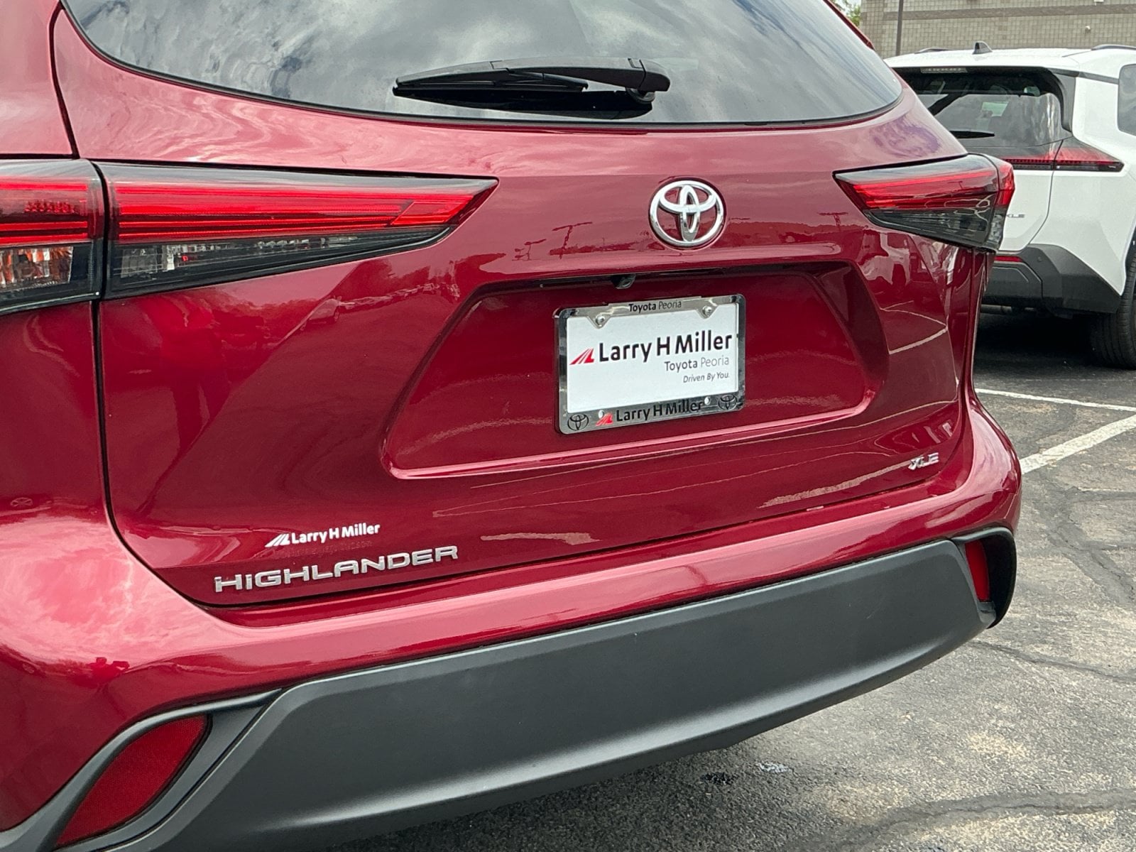 2023 Toyota Highlander XLE - Photo 25