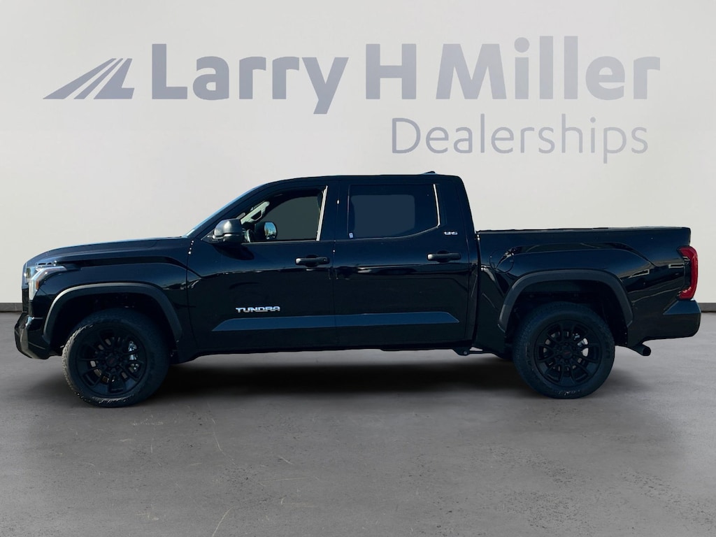 Used 2025 Toyota Tundra SR5 Truck CrewMax