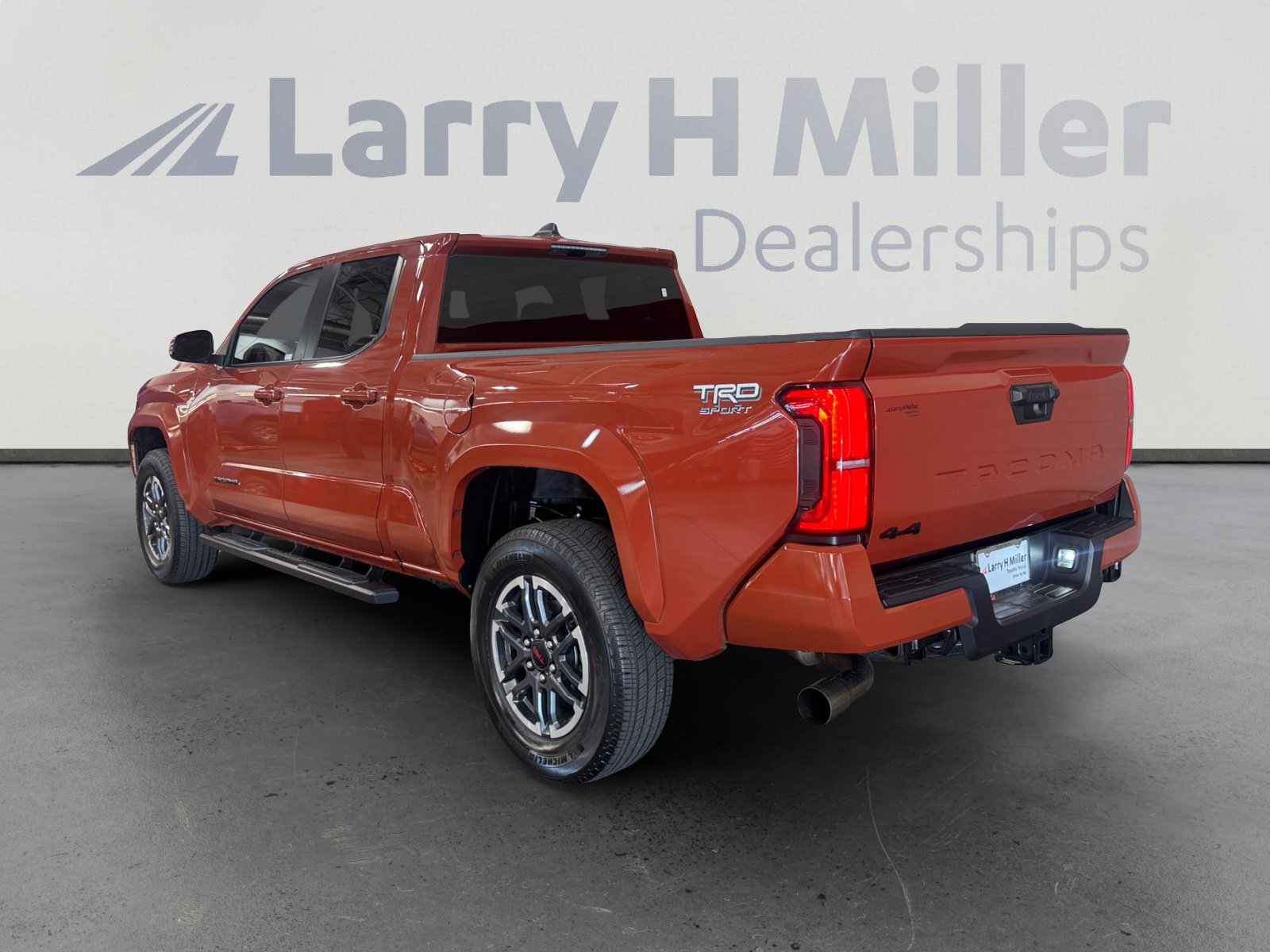 2025 Toyota Tacoma TRD Sport photo 2