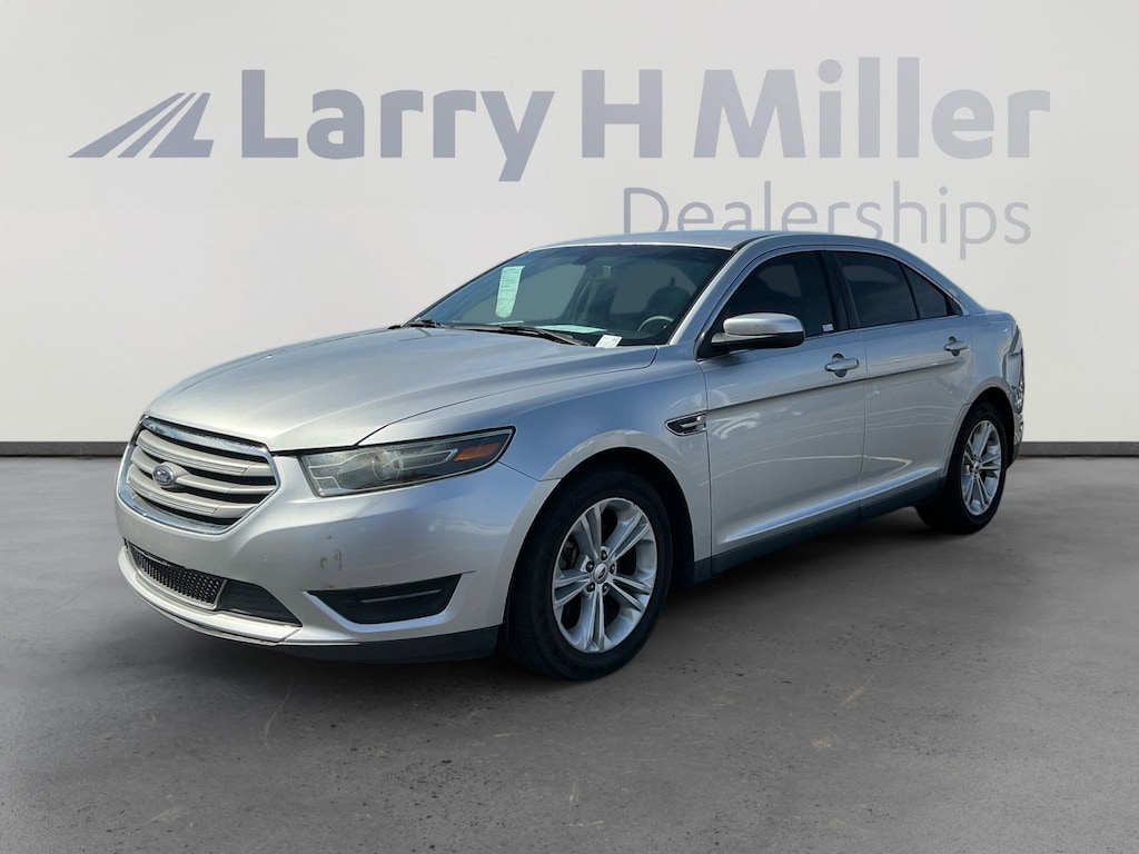 Used 2016 Ford Taurus SEL Sedan