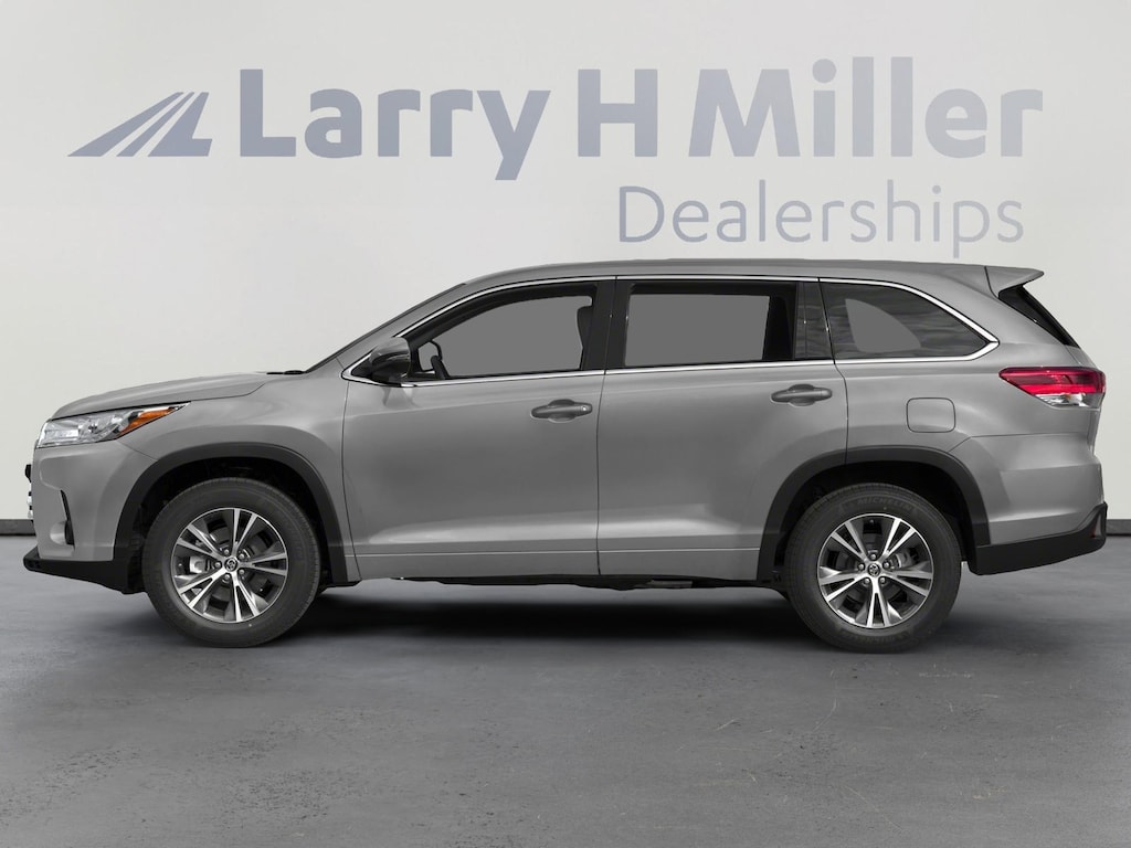 Used 2019 Toyota Highlander LE V6 SUV