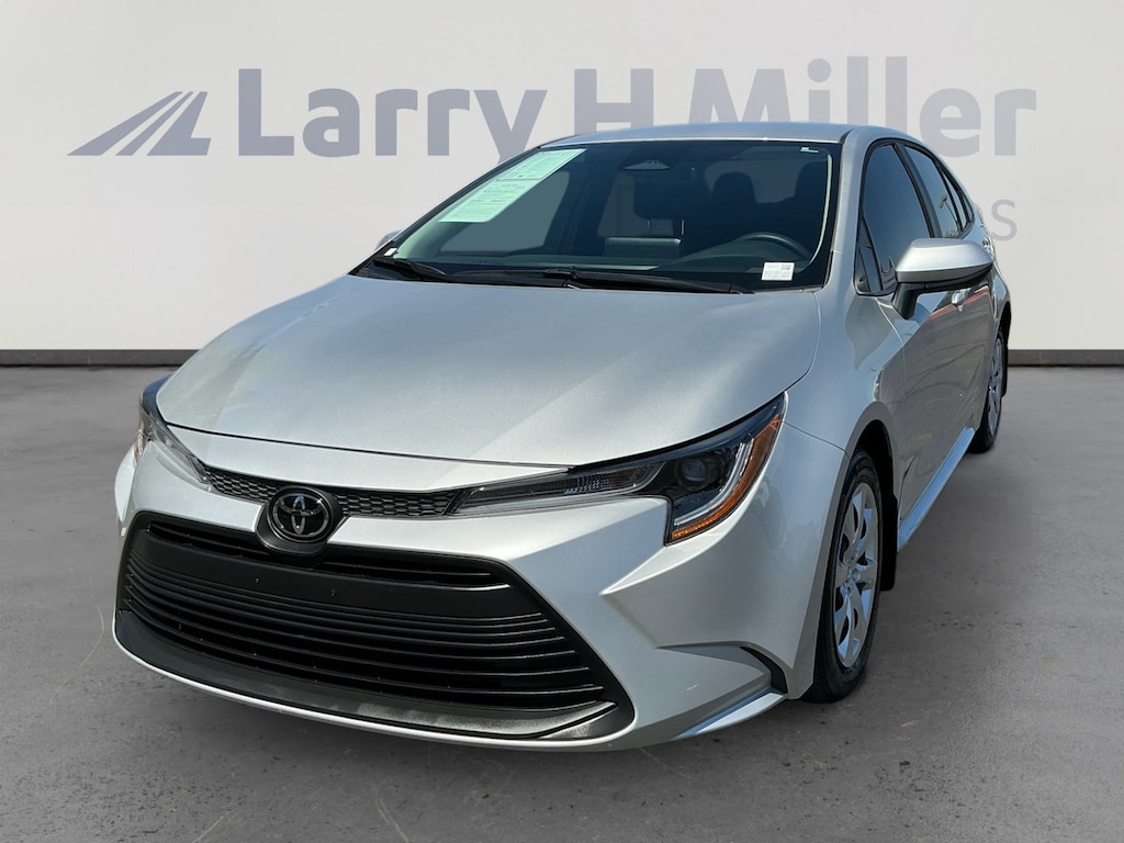 Certified 2025 Toyota Corolla LE Sedan
