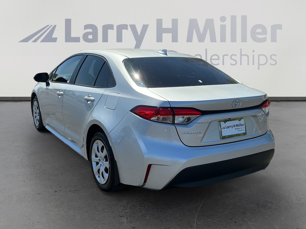 Certified 2025 Toyota Corolla LE Sedan
