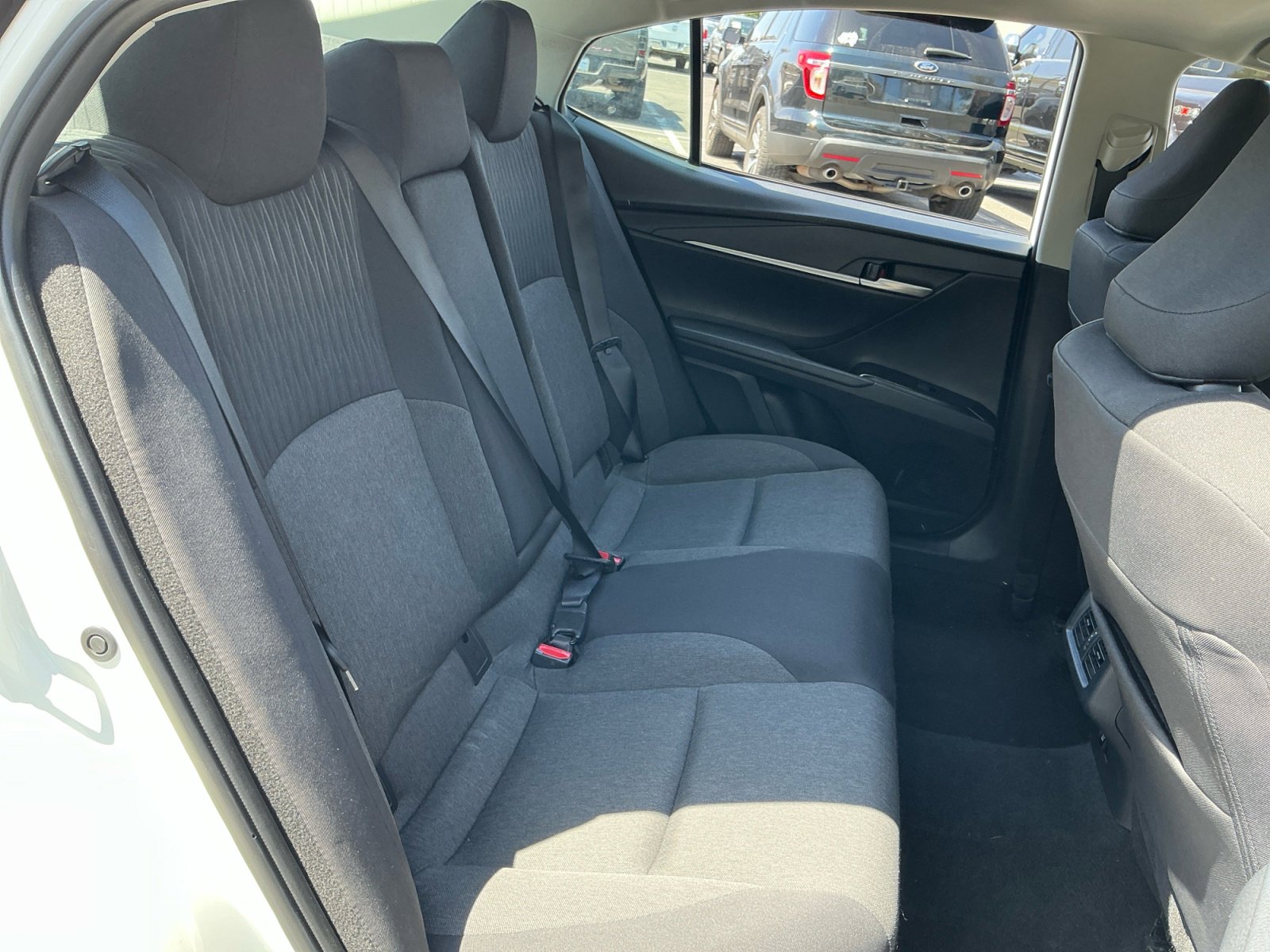 2025 Toyota Camry LE - Photo 19