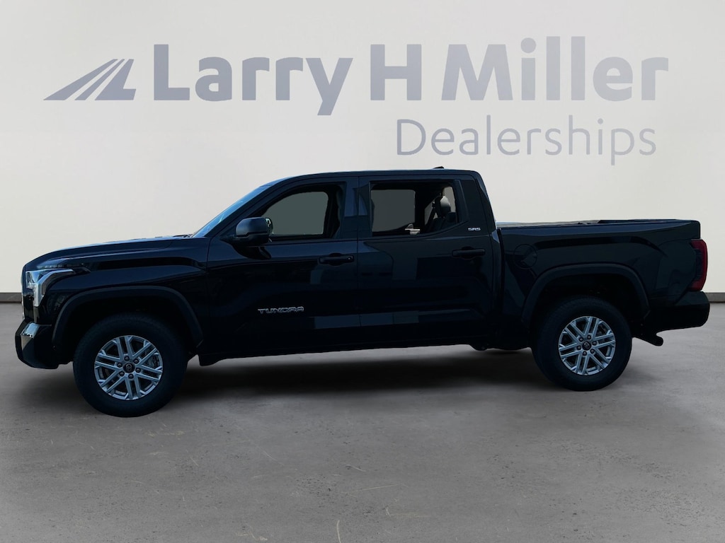 Used 2025 Toyota Tundra SR5 Truck CrewMax