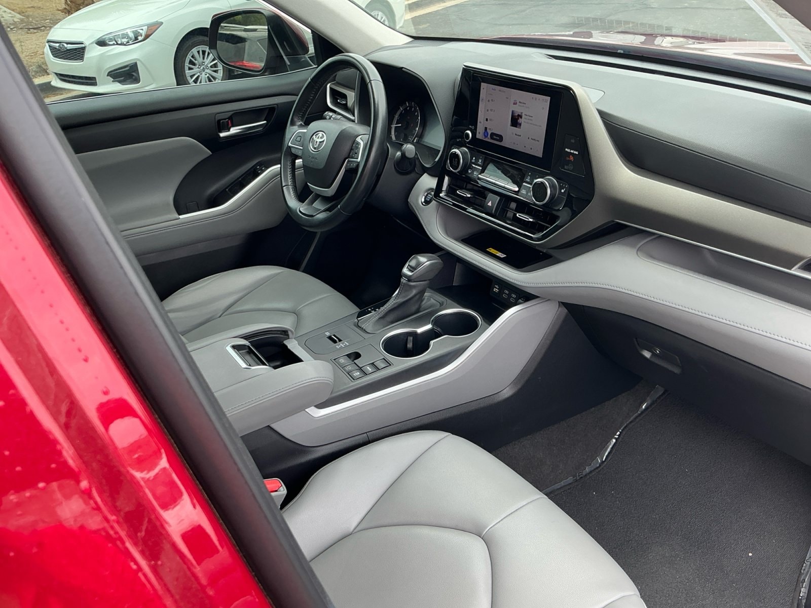 2023 Toyota Highlander XLE - Photo 21