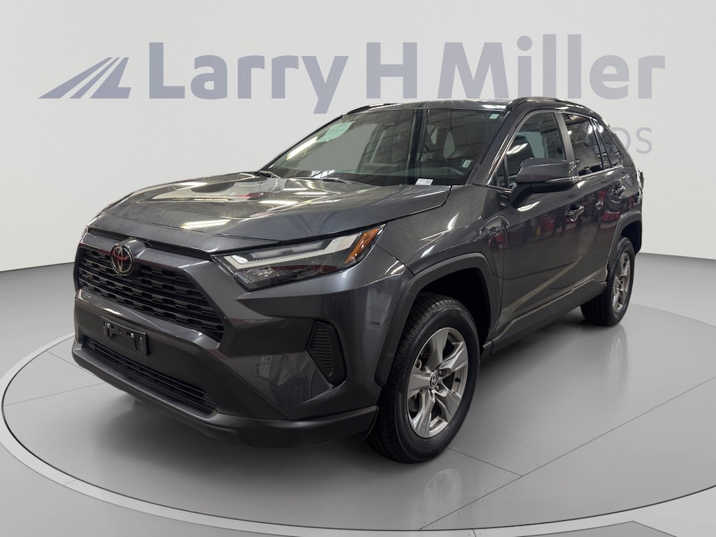 Used 2025 Toyota RAV4 XLE SUV