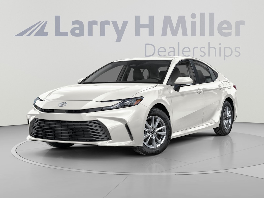 Used 2025 Toyota Camry SE Sedan