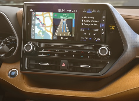 Touch Screen on All-New 2020 Toyota Highlander