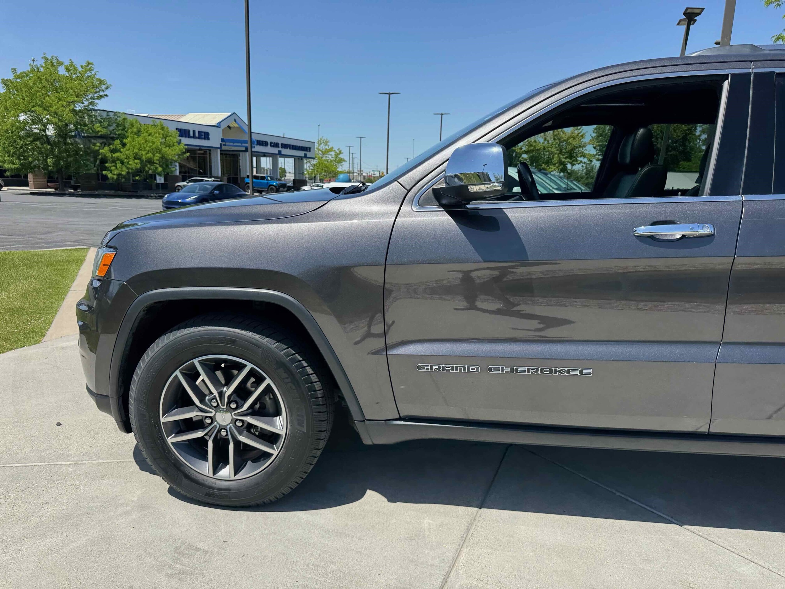 2018 Jeep Grand Cherokee Limited photo 2