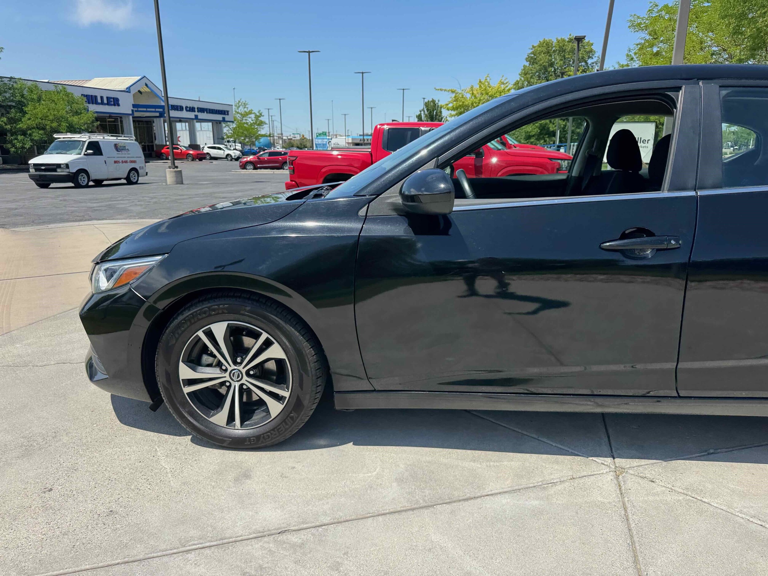 2022 Nissan Sentra SV photo 2