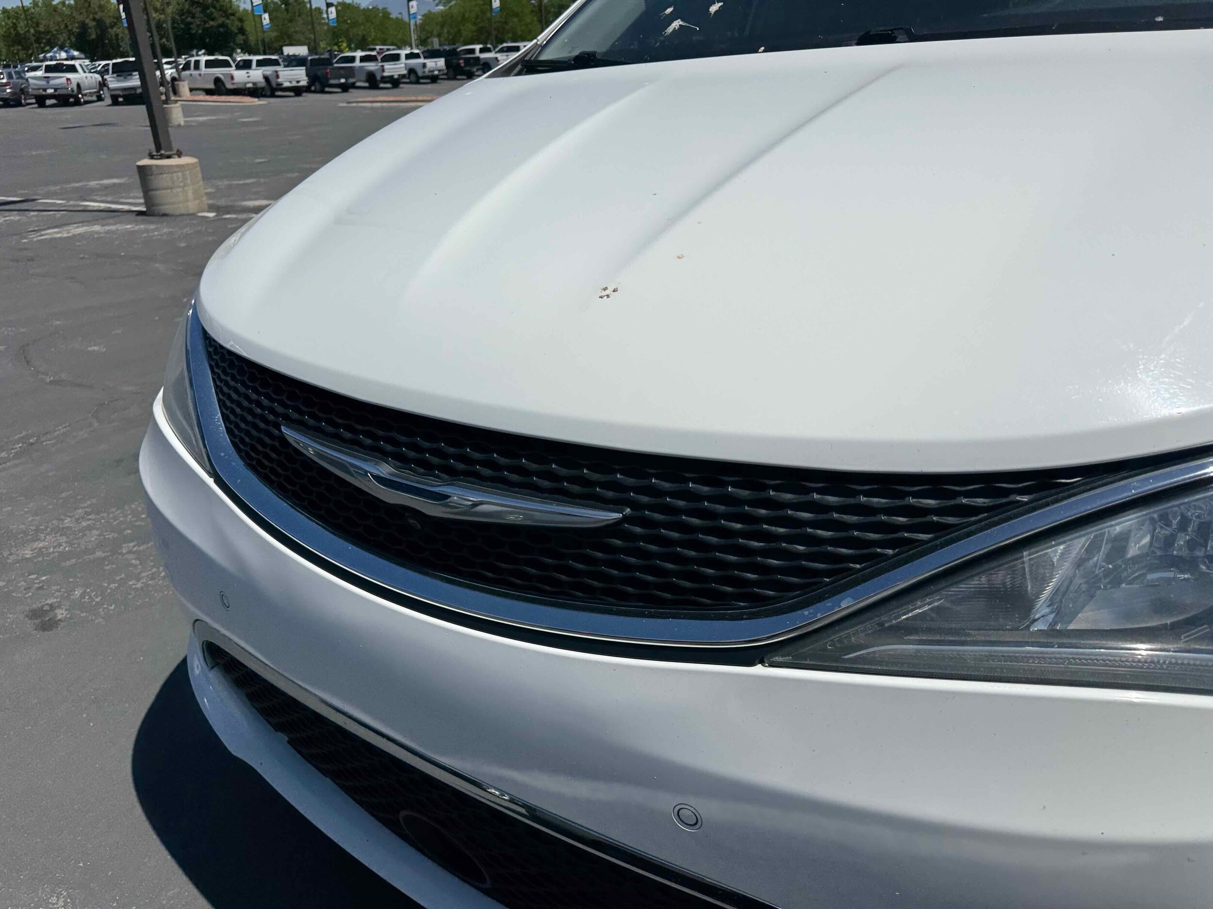 2017 Chrysler Pacifica Limited photo 2