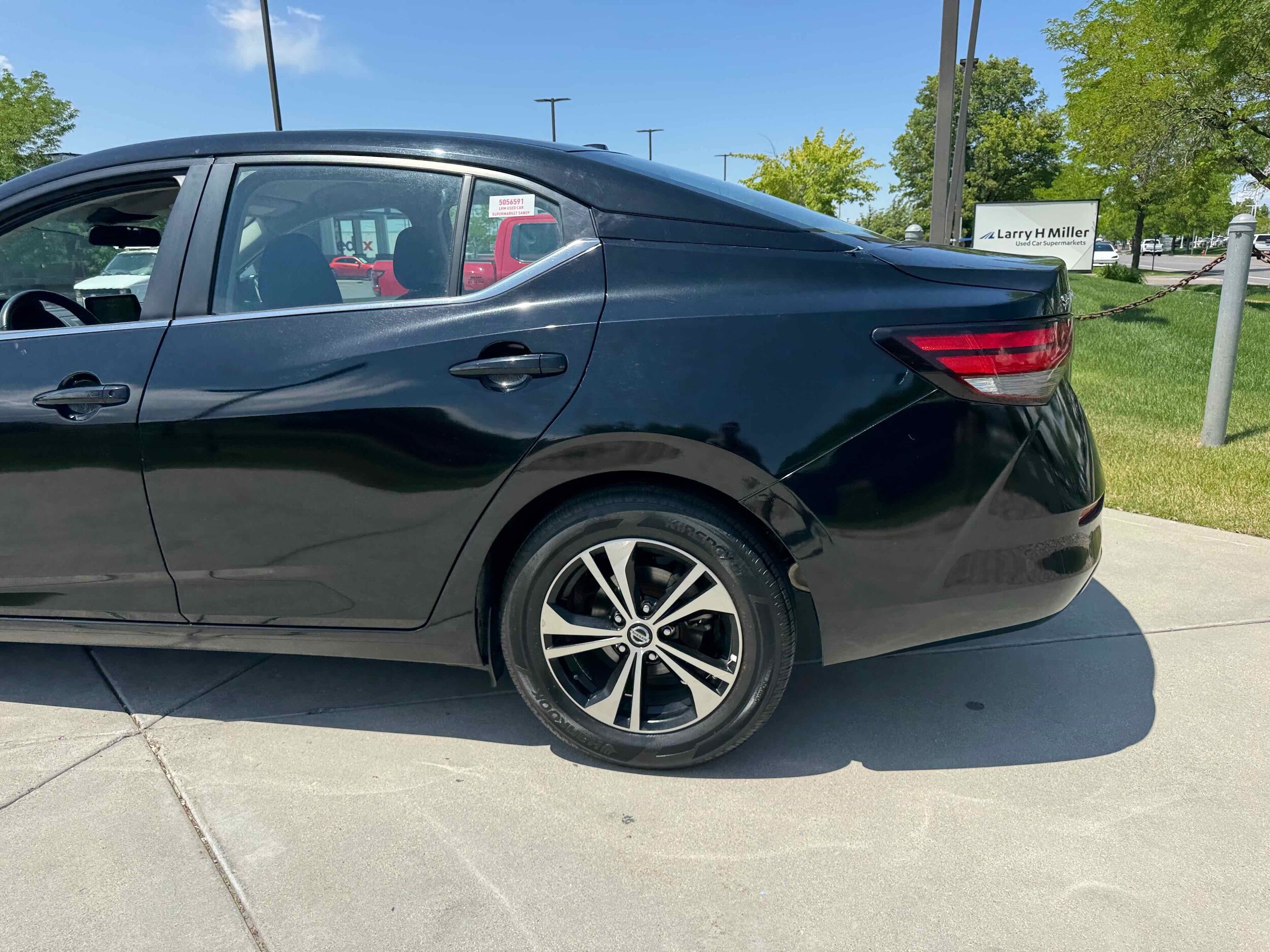 2022 Nissan Sentra SV photo 4