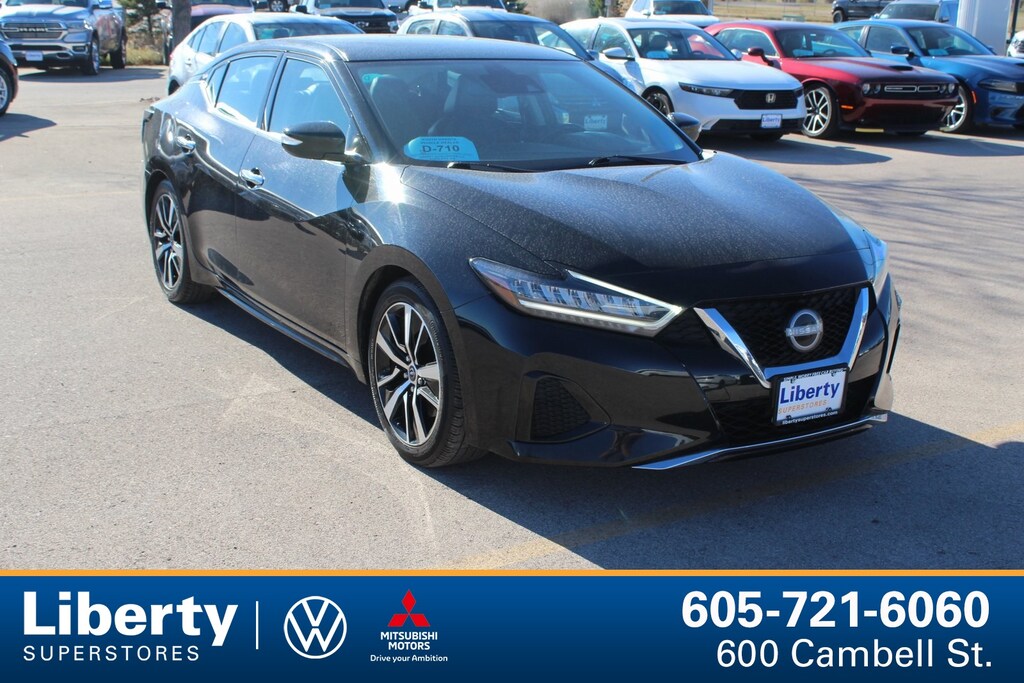 Used 2023 Nissan Maxima SV Sedan