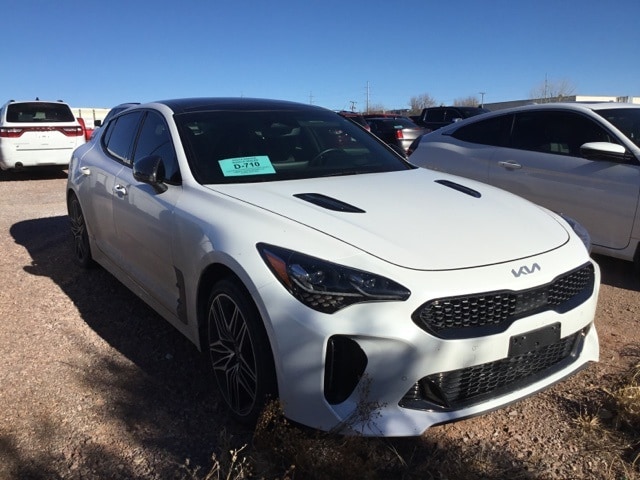2022 Kia Stinger GT2's photo