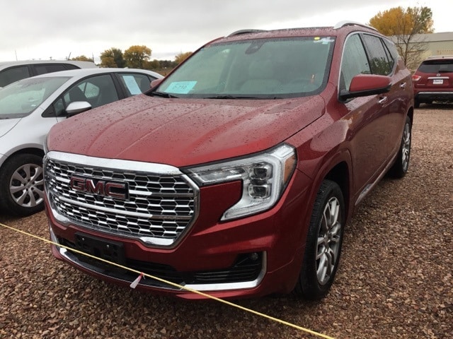 2023 GMC Terrain Denali's photo
