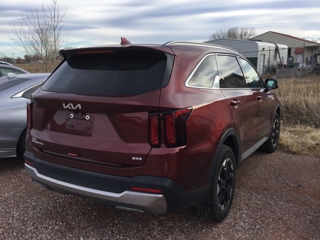 2025 Kia Sorento S's photo