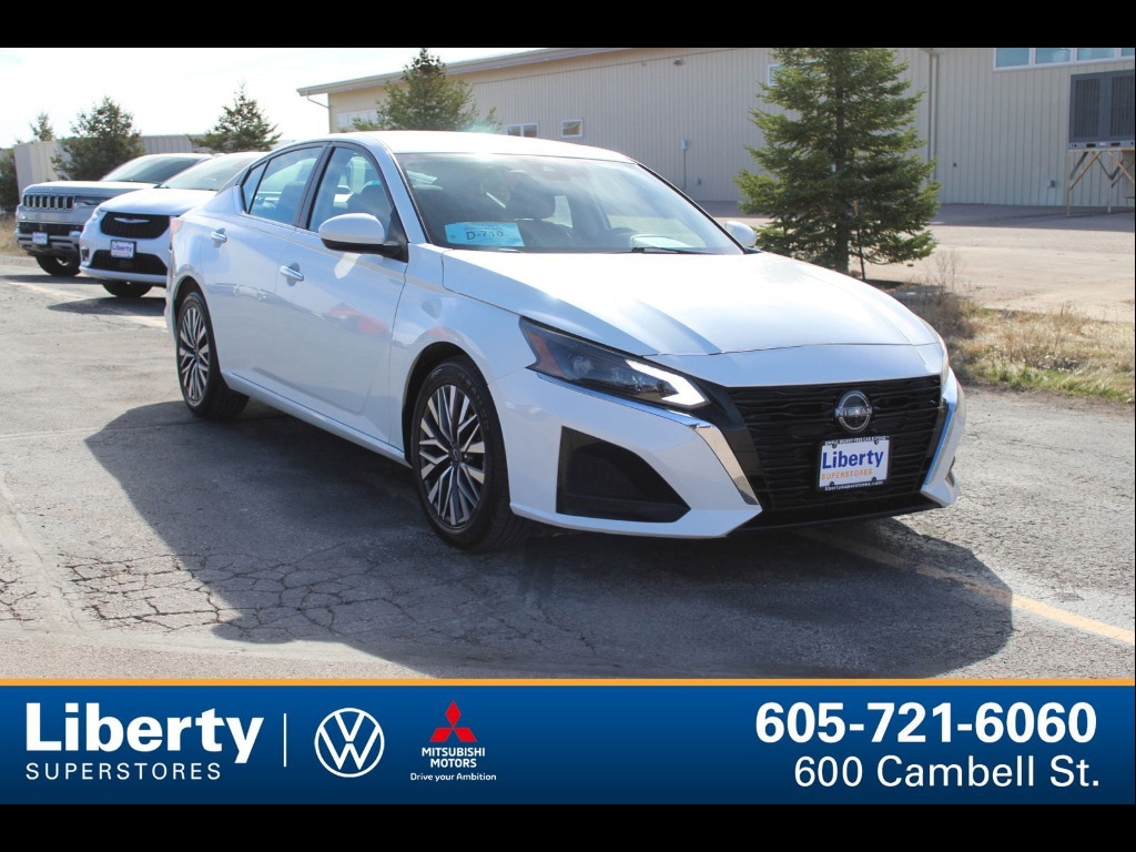 2023 Nissan Altima SV