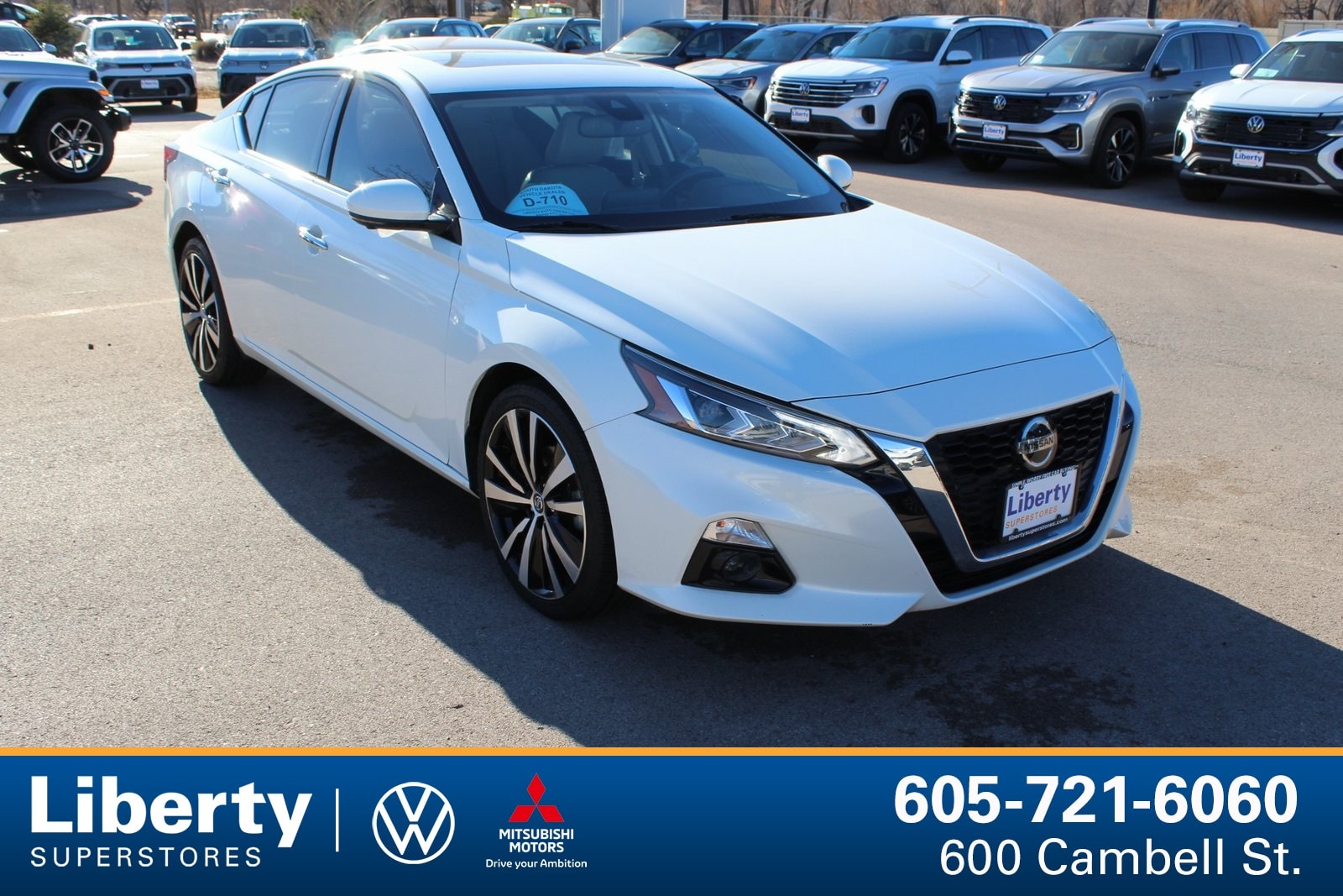 2020 Nissan Altima Platinum's photo