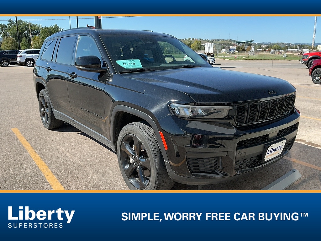 Used 2023 Jeep Grand Cherokee L Laredo SUV