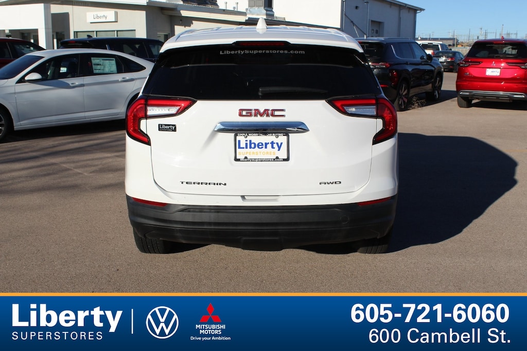 Used 2024 GMC Terrain SLE SUV