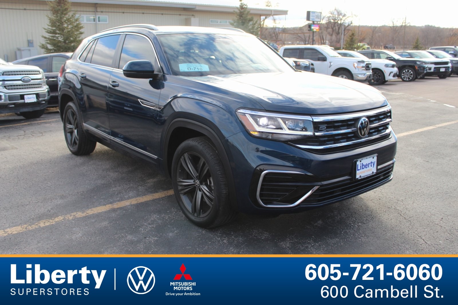 2022 Volkswagen Atlas Cross Sport SEL R-Line