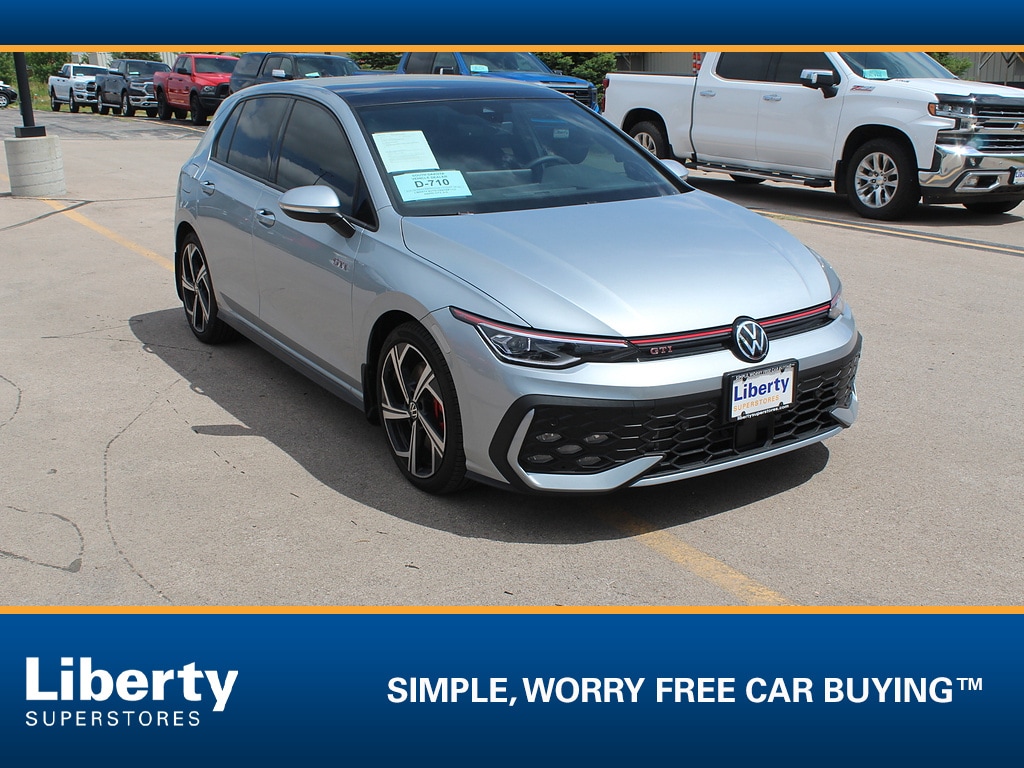 2025 Volkswagen Golf GTI 2.0T SE 4-door DSG's photo