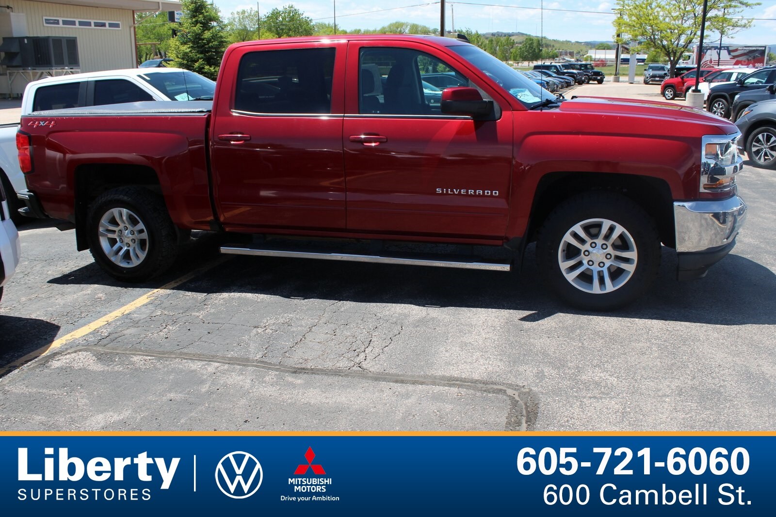 Used 2018 Chevrolet Silverado 1500 LT with VIN 3GCUKREC2JG612135 for sale in Rapid City, SD