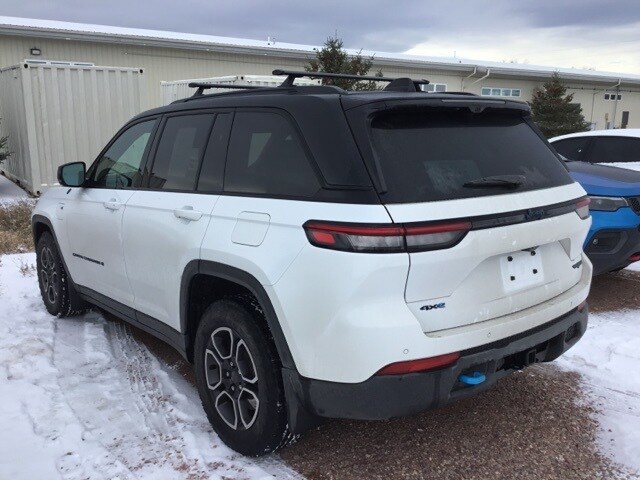 2022 Jeep Cherokee Trailhawk 4xe photo 2