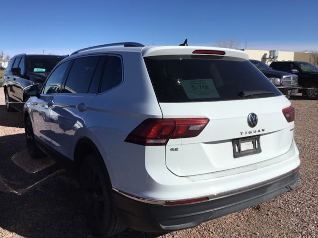 Used 2024 Volkswagen Tiguan 2.0T SE SUV