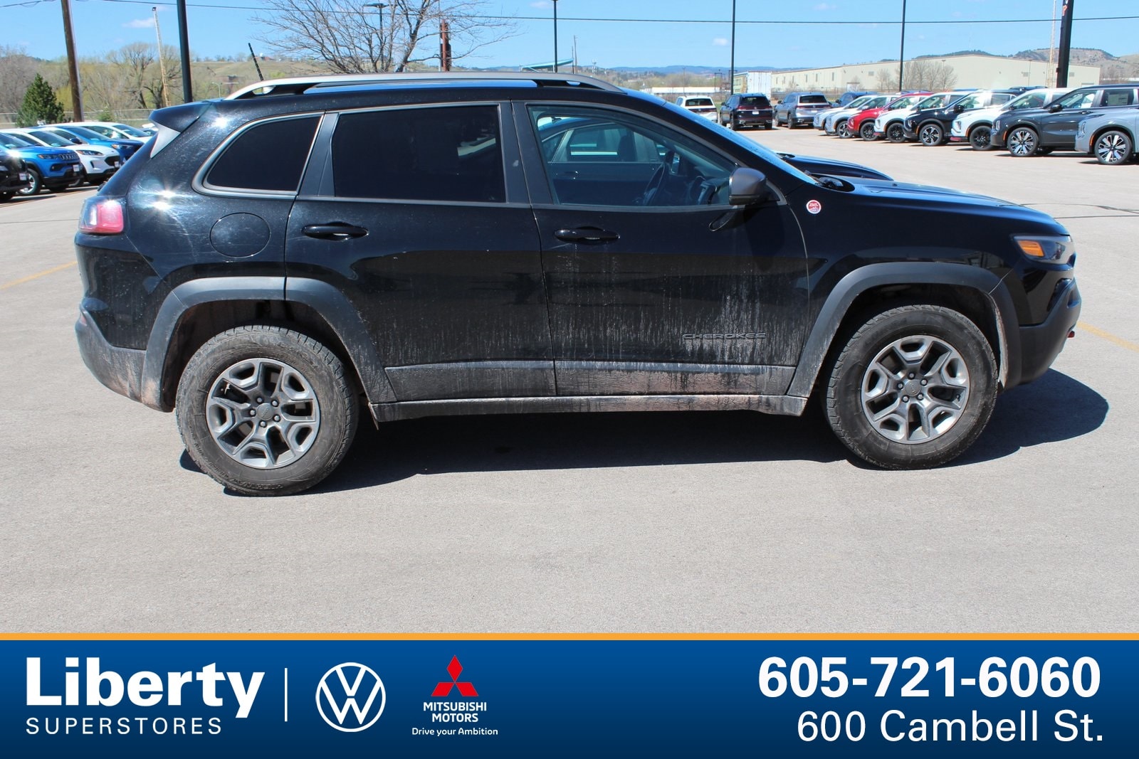 Used 2019 Jeep Cherokee Trailhawk with VIN 1C4PJMBX4KD368447 for sale in Rapid City, SD