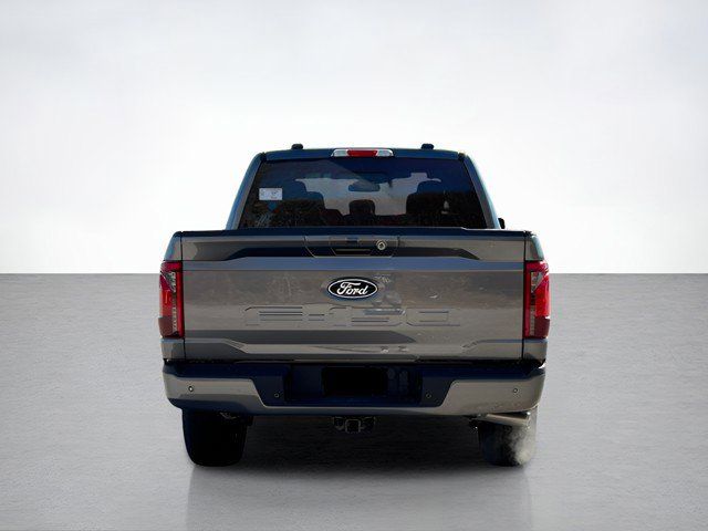 2025 Ford F-150 XLT photo 4