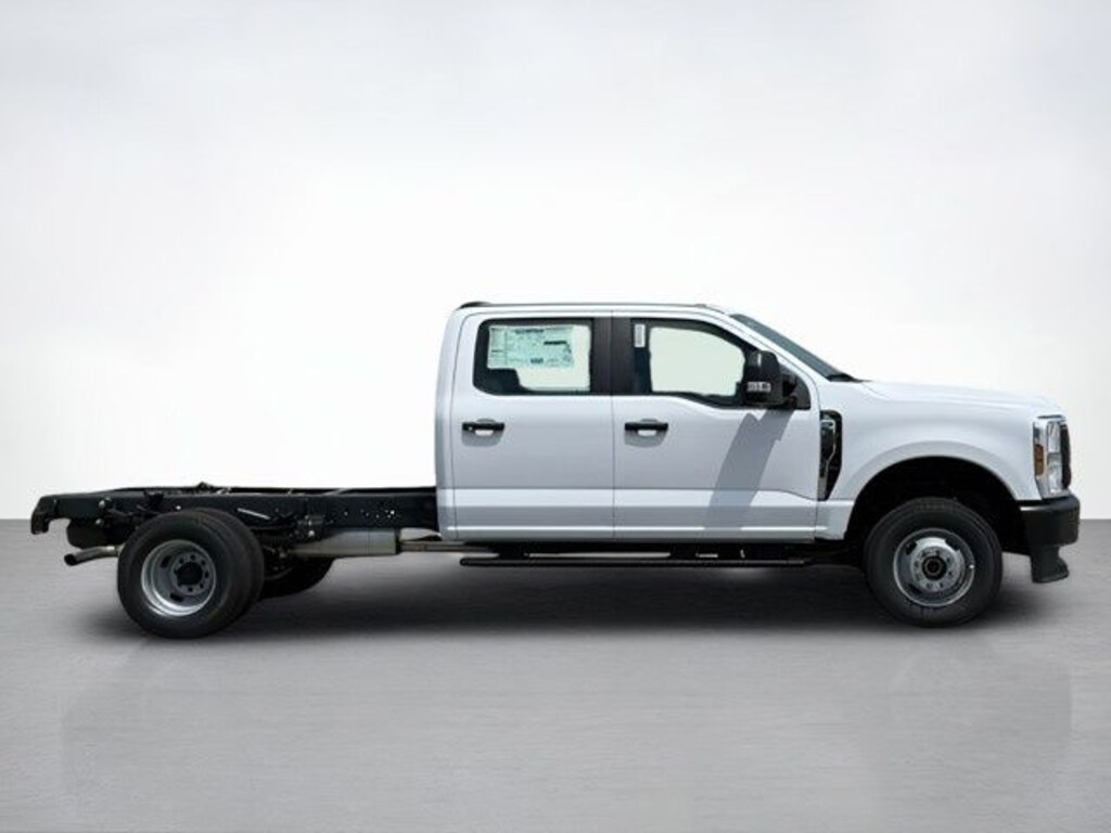 New 2026 Ford F-350SD XL Chassis