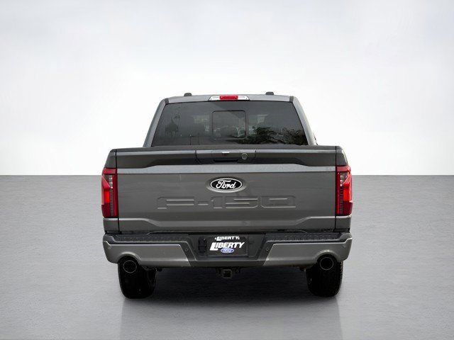 2025 Ford F-150 XLT photo 4