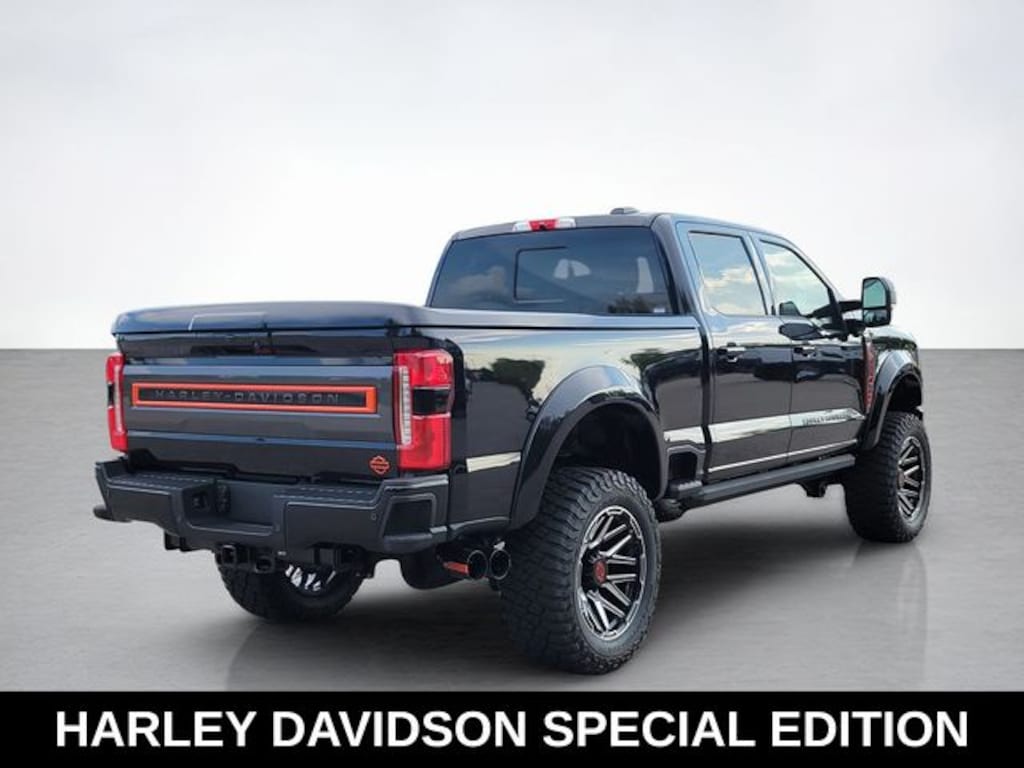 New 2024 Ford F-250SD Lariat Truck