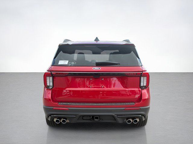 2025 Ford Explorer ST photo 4