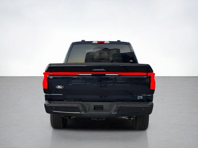 2025 Ford F-150 Lightning Lariat photo 4