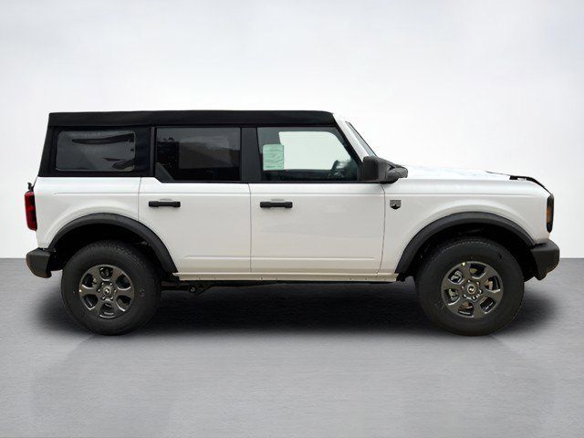 2025 Ford Bronco Big Bend photo 2